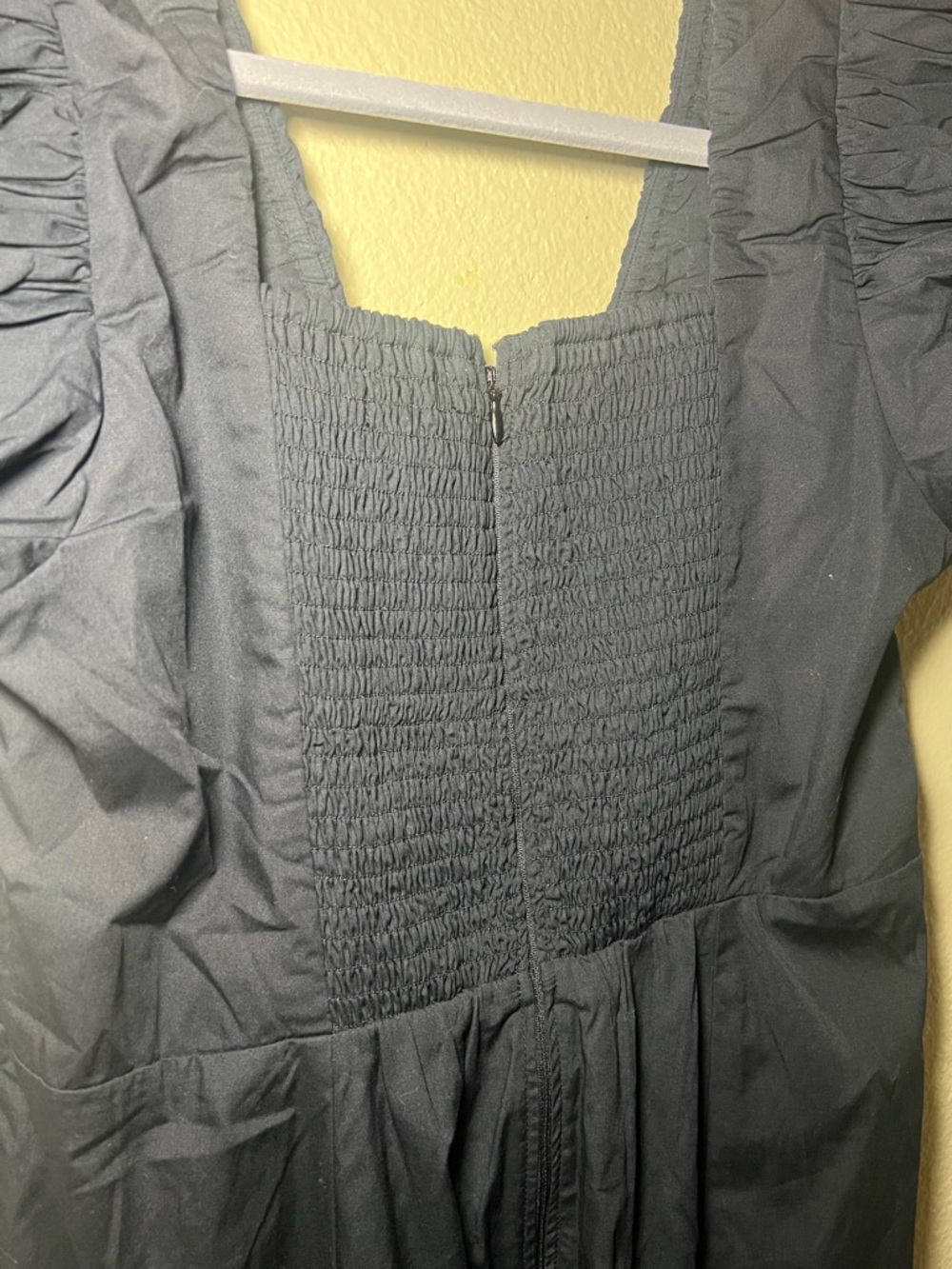 Abercrombie & Fitch Puff Sleeved Midi Dress - Picture 7 of 7